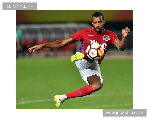 足球明星吉姆精彩瞬间集锦及其个人生活照分享